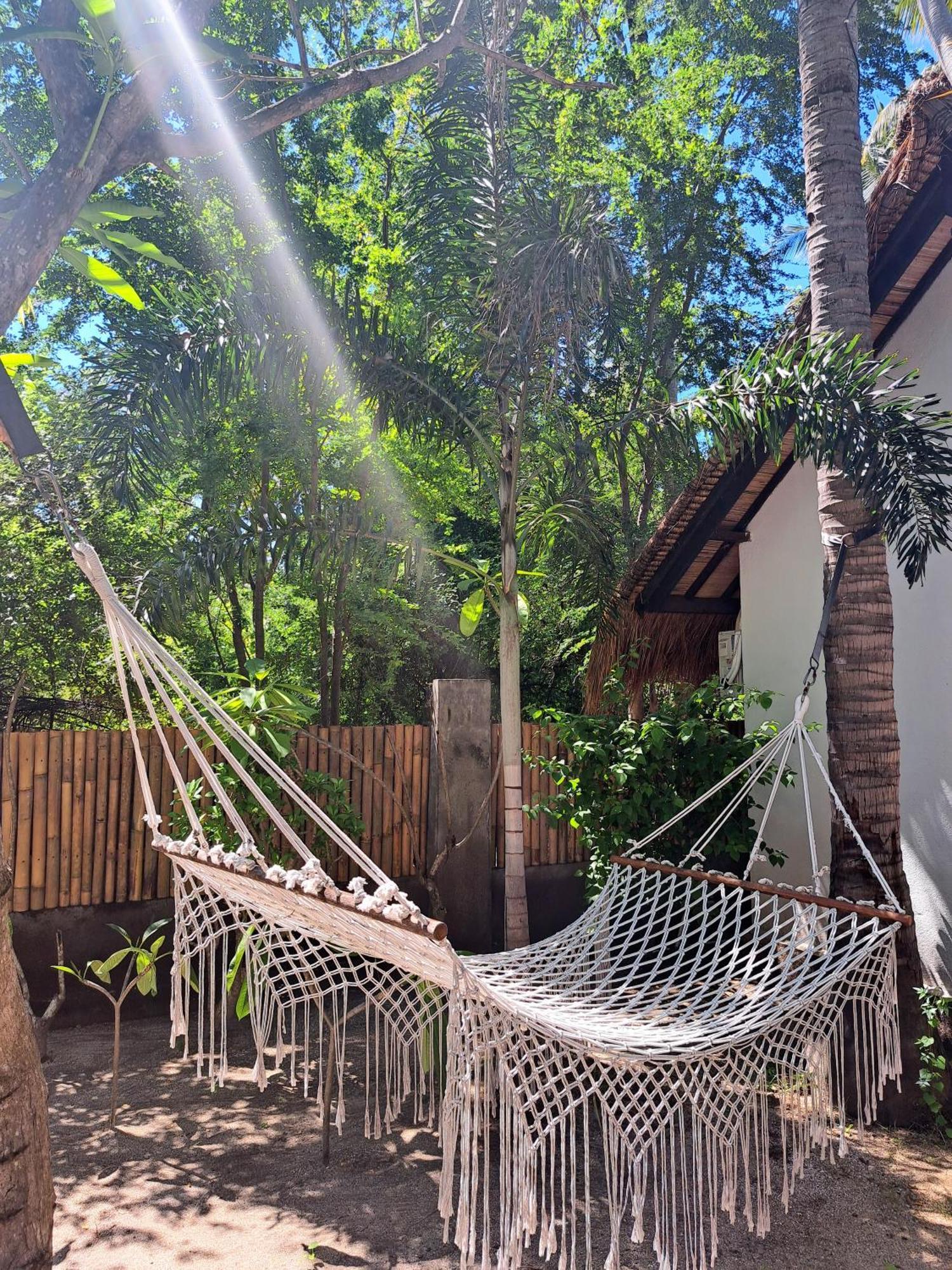 Eden Eco Resort Гили Траванган Экстерьер фото