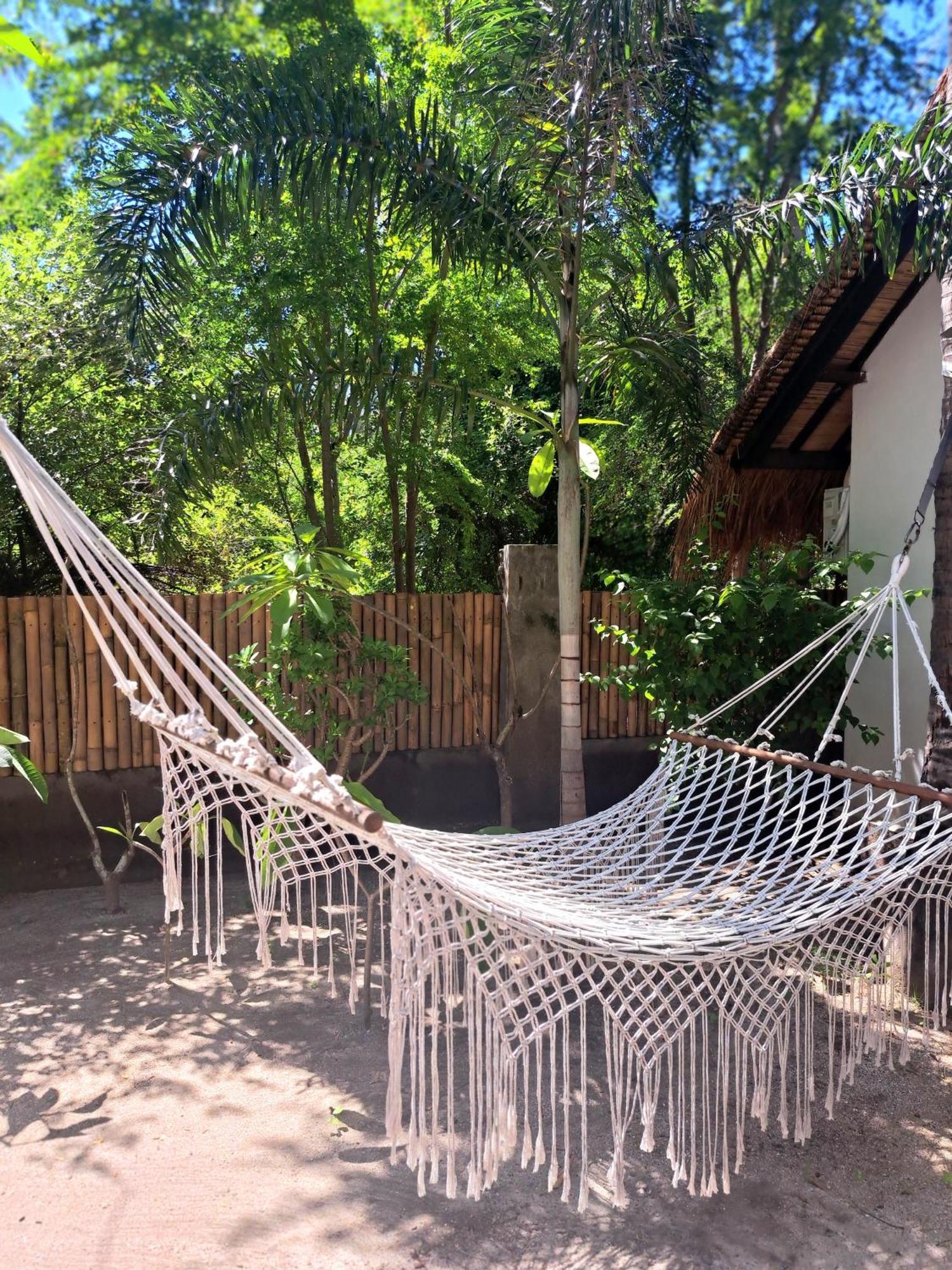 Eden Eco Resort Гили Траванган Экстерьер фото
